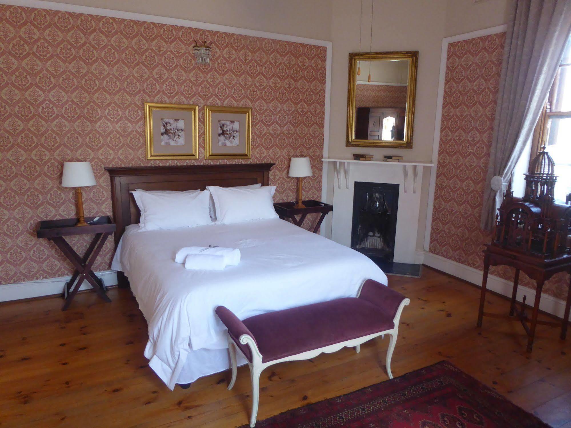 Airlies Historical Guest House มอนตากู ภายนอก รูปภาพ