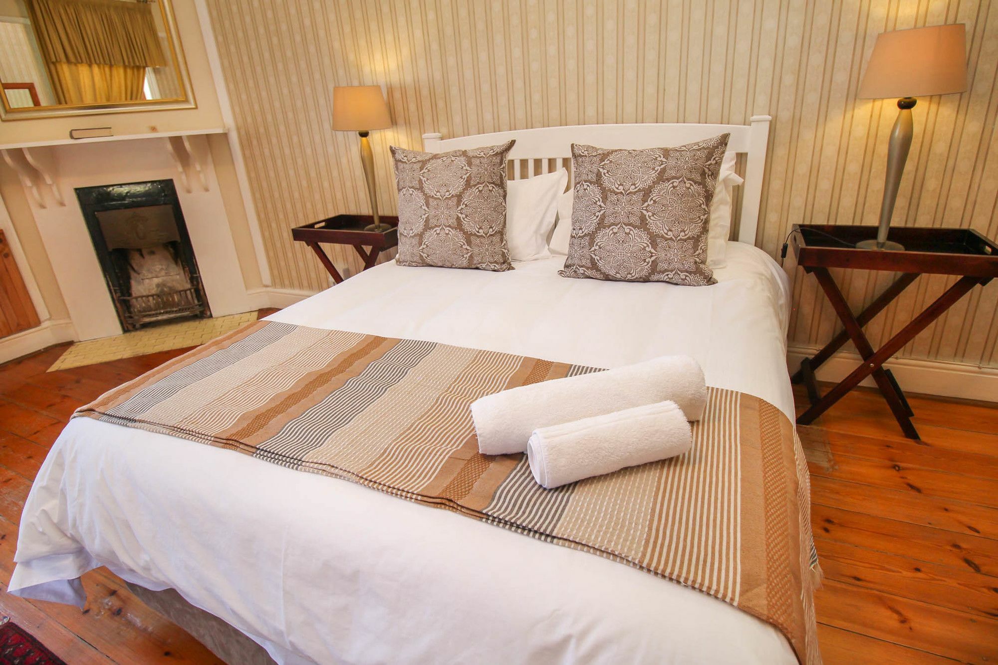 Airlies Historical Guest House มอนตากู ภายนอก รูปภาพ